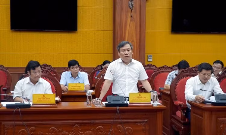 Bí thư Tỉnh ủy Vũ Đại Thắng phát biểu tại buổi làm việc.
