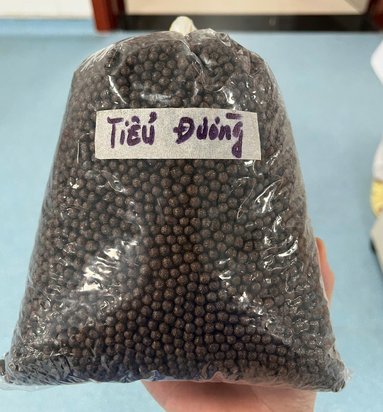 Thuốc gia truyền bệnh nhân sử dụng điều trị đái tháo đường. Ảnh: BVCC