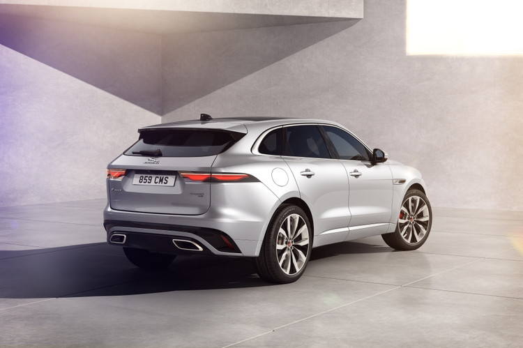 Jaguar F-Pace R-Dynamic phiên bản màu đen độc đáo với công nghệ tiên tiến ảnh 7