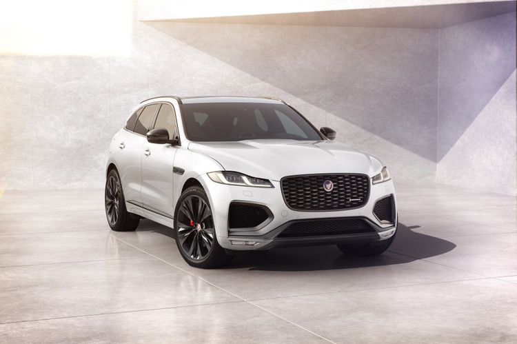 Jaguar F-Pace R-Dynamic phiên bản màu đen độc đáo với công nghệ tiên tiến ảnh 12