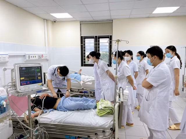 Bị mò cắn, người đàn ông ở Hòa Bình bị suy đa tạng. Ảnh suckhoevadoisong