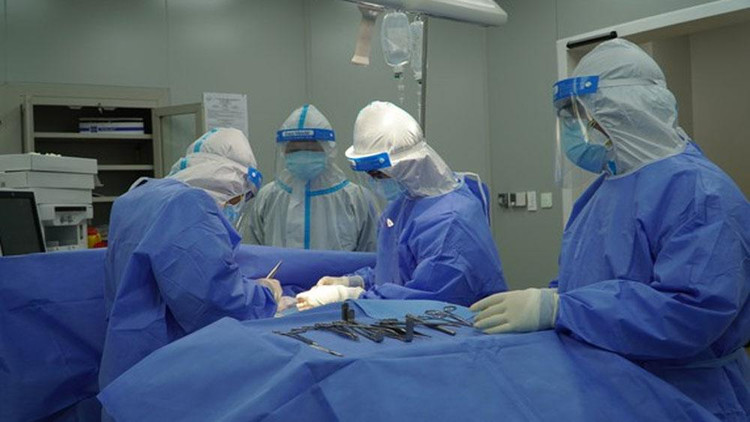 Không ít khách hàng gặp rủi ro đi làm đẹp phẫu thuật thẩm mỹ, tại các cơ sở không phải bệnh viện chuyên khoa PTTM.