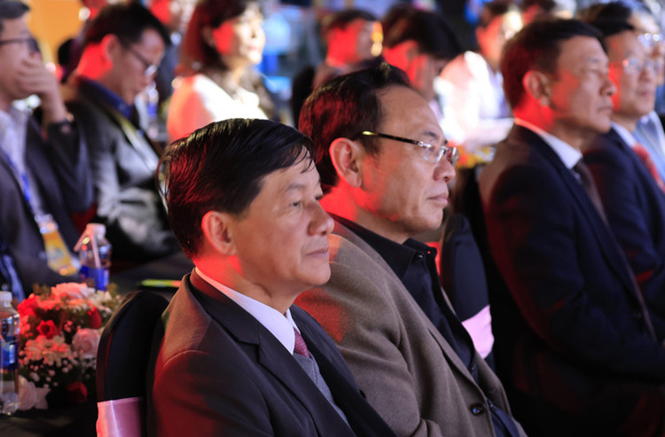 Lãnh đạo tỉnh Lâm Đồng dự Lễ Khai mạc Tuần lễ vàng Du lịch Lâm Đồng.