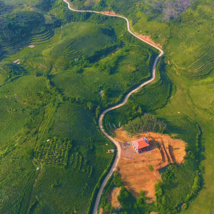 Không khí ở đây trong lành, mát mẻ. Rất thích hợp cho những ai muốn trốn khỏi sự ồn ào và náo nhiệt của thành phố. Ảnh DicungYang