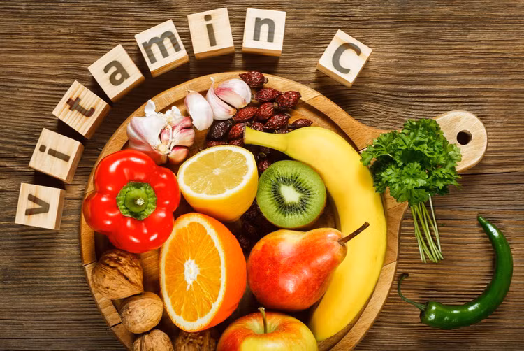 Người bị viêm phế quản nên ăn các thực phẩm giàu vitamin C