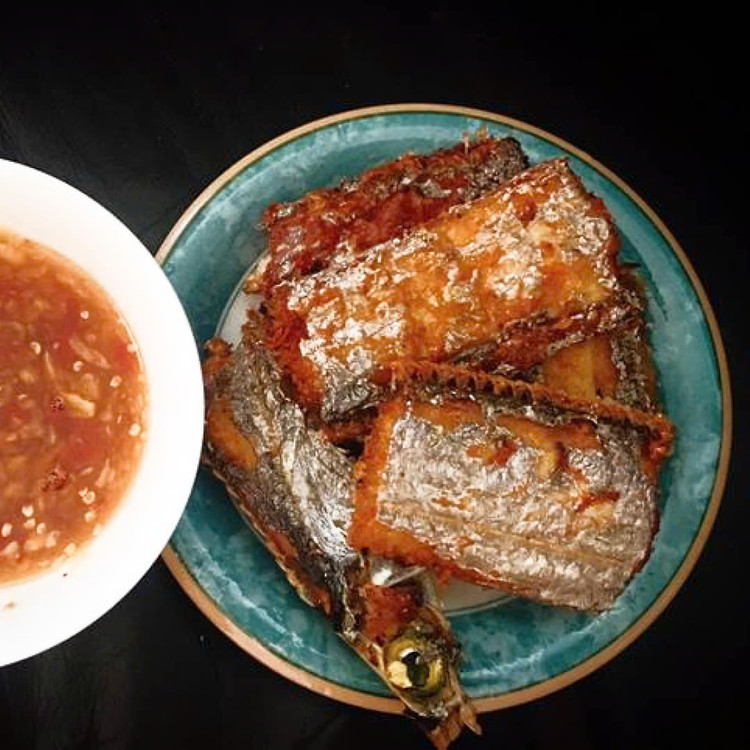 Tốt cho thị lực: Cá hố có chứa nhiều vitamin A, giúp cải thiện thị lực, làm sáng mắt và ngăn ngừa các vấn đề khúc xạ ở trẻ em. Ngoài ra, còn có tác dụng hỗ trợ và giảm nguy cơ mắc các vấn đề liên quan đến mắt ở người già như thoái hóa điểm vàng, đục thủy tinh thể.