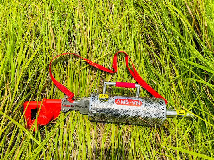 Sung phun khói diệt chuột