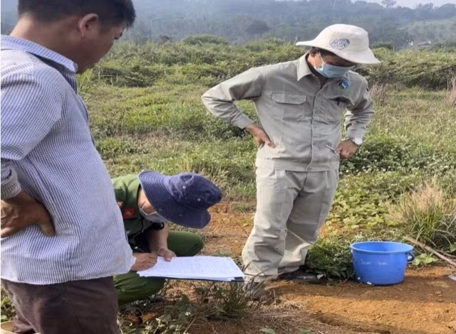 Nước thải xả ra vượt quy chuẩn kỹ thuật chất thải từ 10 lần trở lên.