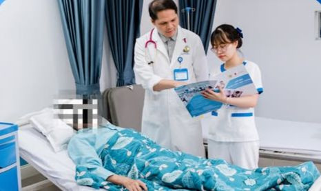 Suy gan cấp, tiên lượng tử vong cao, sau khi uống nước ion kiềm chữa bệnh. Ảnh BVCC