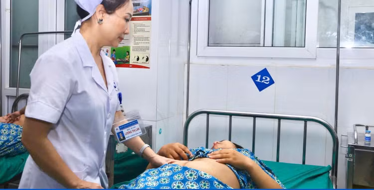 Cấp cứu thành công sản phụ băng huyết sau sinh. Ảnh BVCC