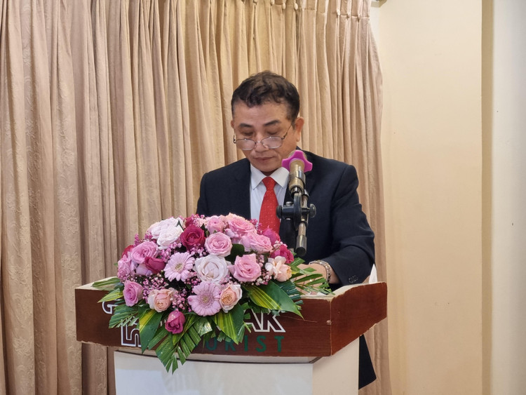 TS Vương Hữu Nhi – chủ tịch LHCHKT&KT Đắk Lắk phát biểu tại Hội thảo.