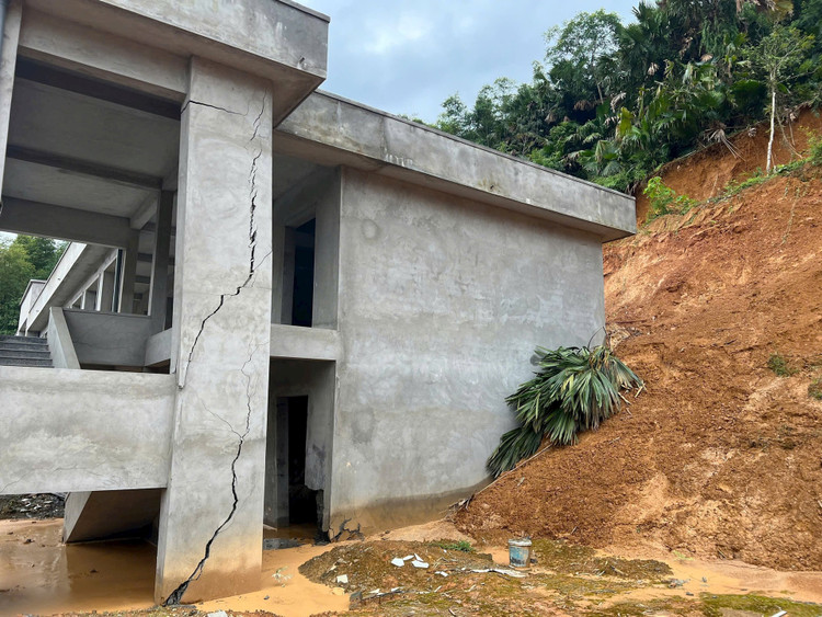 Thanh Hoa: Cong bo tinh huong khan cap tai 2 truong hoc