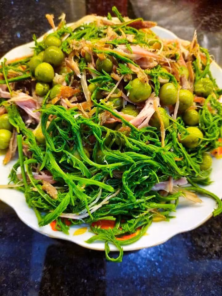 Ngoài hương vị độc đáo, rau thối còn nổi tiếng với tác dụng thanh nhiệt, giải độc tuyệt vời phù hợp với người bị nóng trong và nhiệt miệng. Ảnh Internet