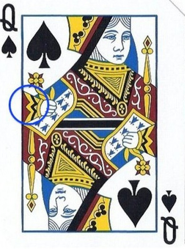 Sự thật về hoàng hậu trong lá bài Q bích Sự thật về hoàng hậu trong lá bài Q bích