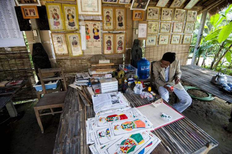 Tranh làng Sình vẫn thu hút du khách ghé thăm. Nguồn: Lê Huy Hoàng Hải