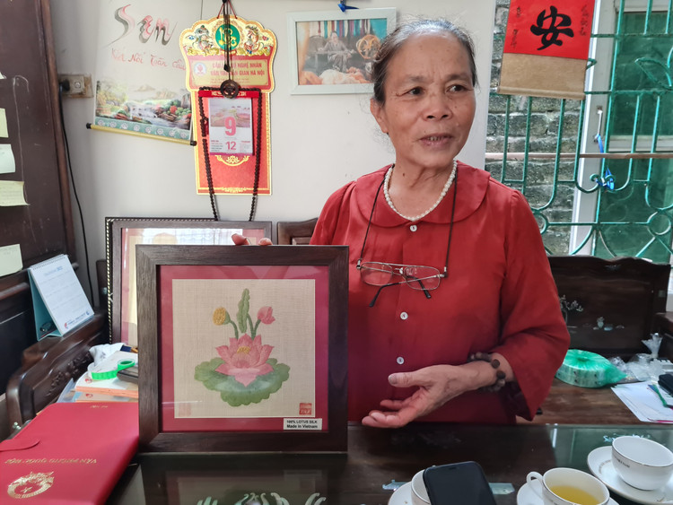 Nghề quay tơ dệt lụa đã được giữ lại và phát triển