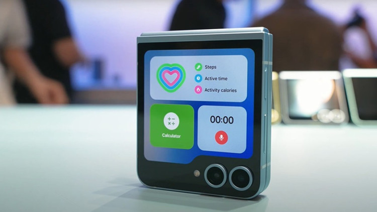 Vì sao tính năng Samsung DeX không được trang bị trên Galaxy Z Flip6?. Ảnh minh họa