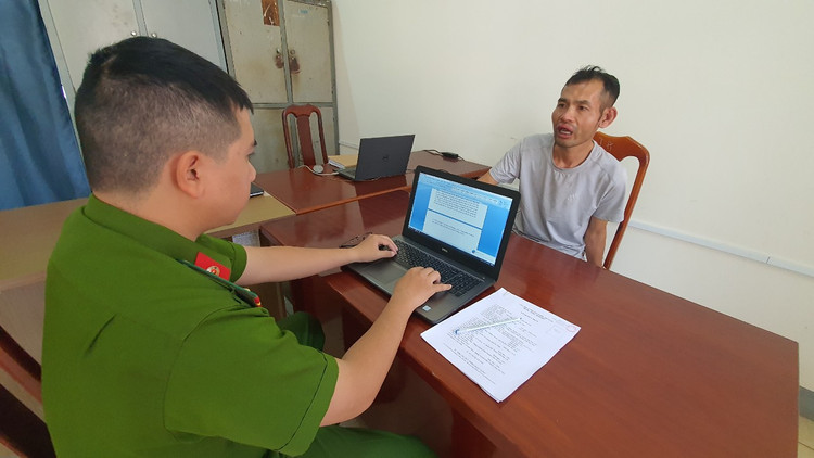 Cơ quan công an bắt giữ thành công Lê Quốc Tuấn sau 3 ngày lẫn trốn.