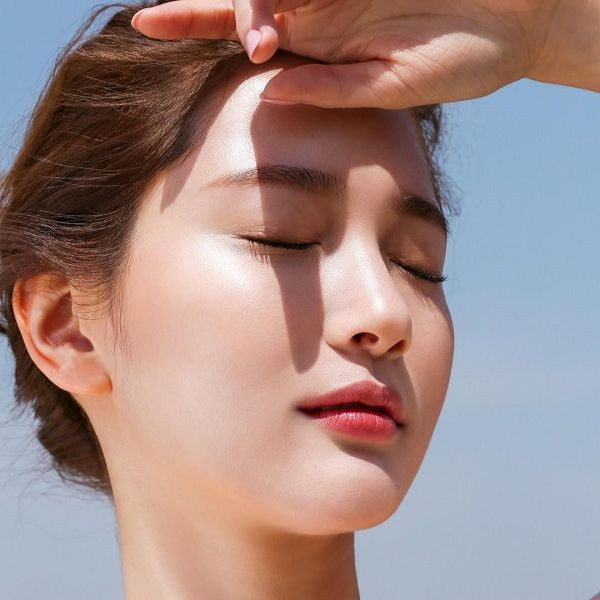 Luôn bảo vệ bản thân khỏi ánh nắng mặt trời. Ảnh minh họa