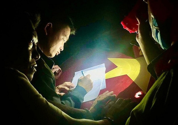 Đối tượng Luân, kẻ chống người thi hành công vụ lãnh án 12 tháng tù giam.