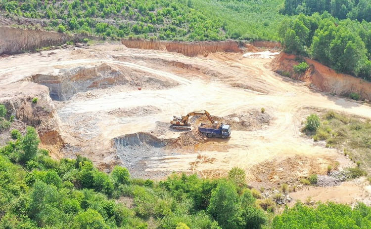 Sở Xây dựng tỉnh Quảng Ngãi đã công bố giá đối với 25 mỏ đất.