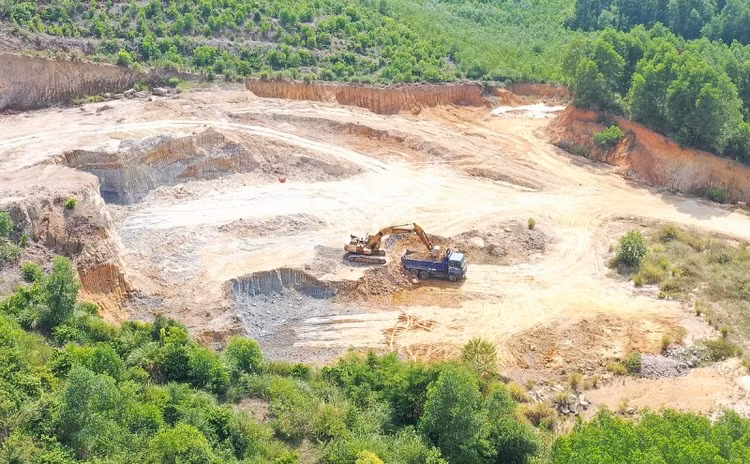 Sở Xây dựng tỉnh Quảng Ngãi đã công bố giá đối với 25 mỏ đất.