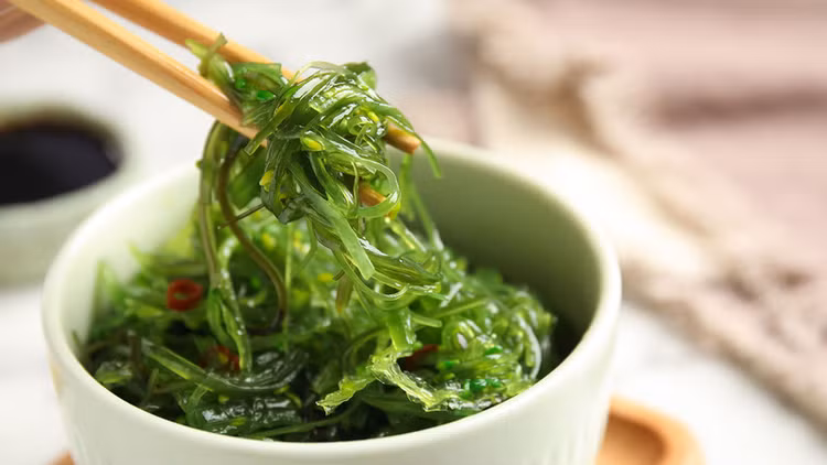 Rong biển rất bổ dưỡng, nhưng 3 nhóm người này tuyệt đối không nên ăn. Ảnh minh họa