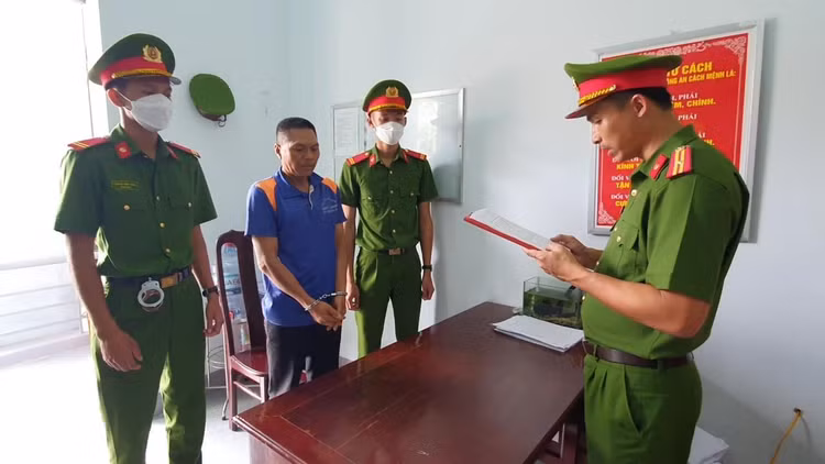 Cơ quan công an thi hành lệnh bắt giữ khẩn cấp đối với Mlô Y Thô. Cơ quan công an thi hành lệnh bắt giữ khẩn cấp đối với Mlô Y Thô.