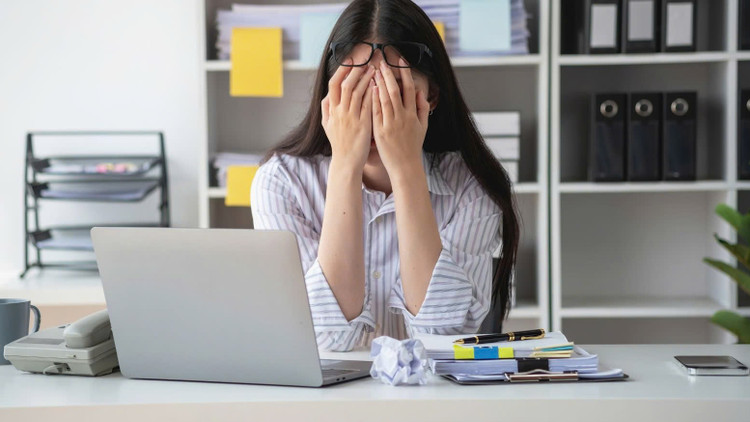 Căng thẳng, stress gây mỡ máu cao. Ảnh minh họa