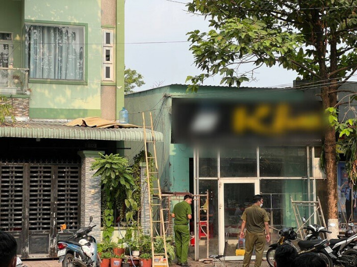 Cơ quan khám nghiệm hiện trường và điều tra vụ việc. Ảnh Báo Giao thông