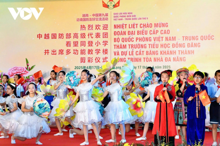 Dau an Giao luu huu nghi bien gioi quoc phong Viet Nam - Trung Quoc lan thu 9-Hinh-10