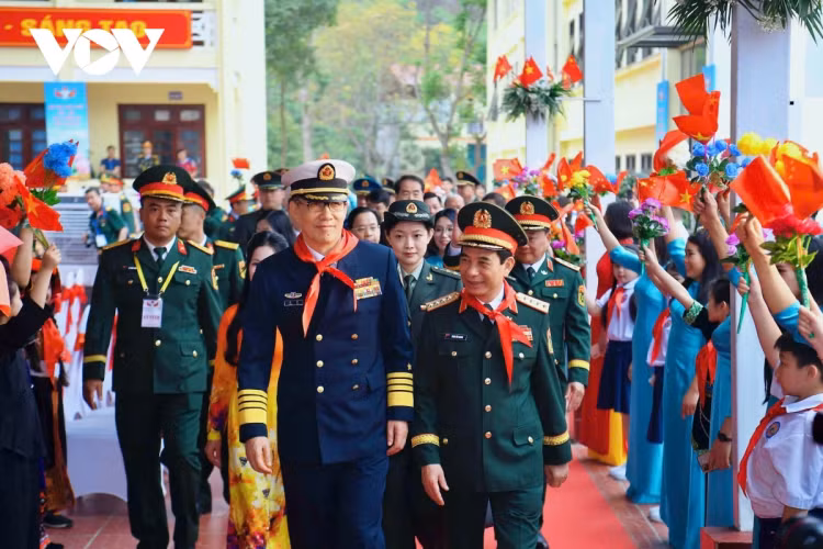 Dau an Giao luu huu nghi bien gioi quoc phong Viet Nam - Trung Quoc lan thu 9-Hinh-7