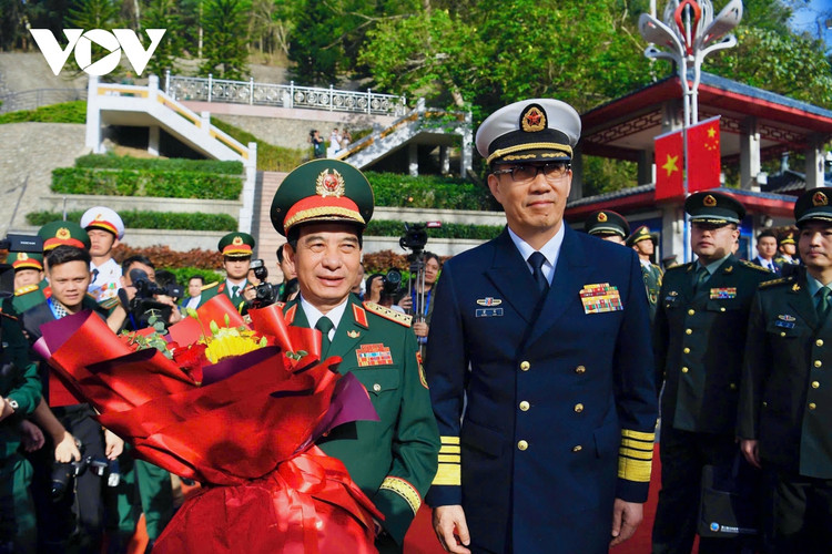 Dai tuong Phan Van Giang du Giao luu huu nghi quoc phong bien gioi Viet - Trung-Hinh-9