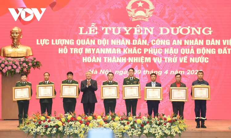 Thu tuong Pham Minh Chinh tuyen duong luc luong ho tro khac phuc dong dat tai Myanmar-Hinh-4