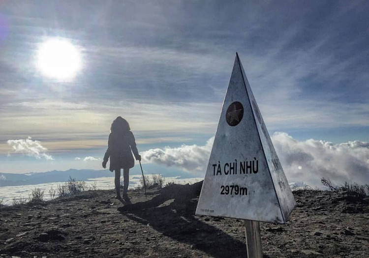 Bức tranh ảo mộng trên đỉnh Tà Chì Nhù. Ảnh Travelseasia