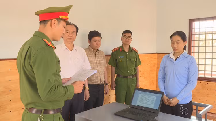 Cơ quan công an khởi tố bổ sung bị can Trần Thị Nguyên Hằng.