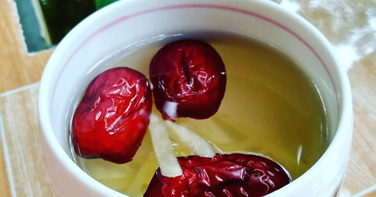 Trà gừng táo đỏ. Ảnh minh họa