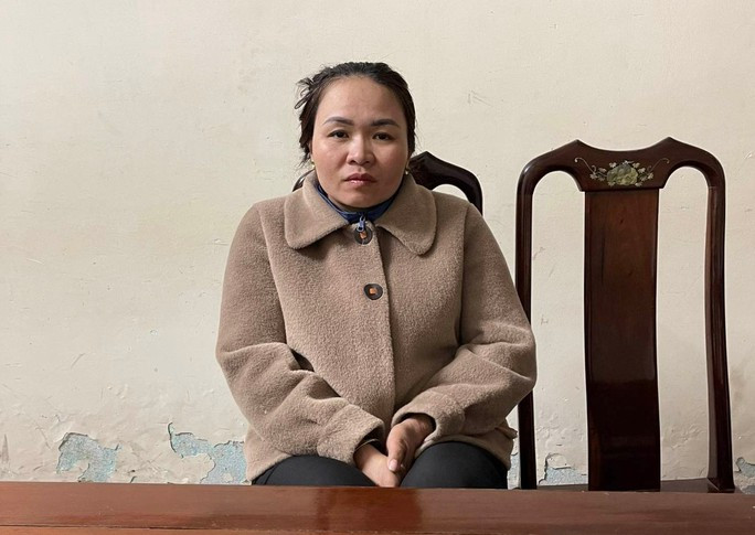 Đối tượng Nguyễn Thị Hồng tại cơ quan Công an.