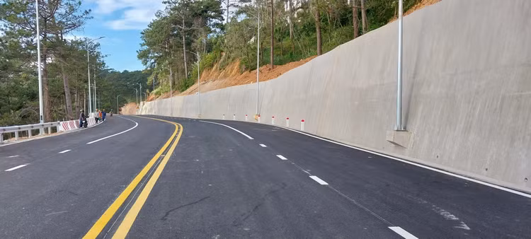 Tuyến đèo Prenn thông xe tạm thời trong 5 ngày để phục vụ nhu cầu đi lại dịp Tết Dương lịch 2024.