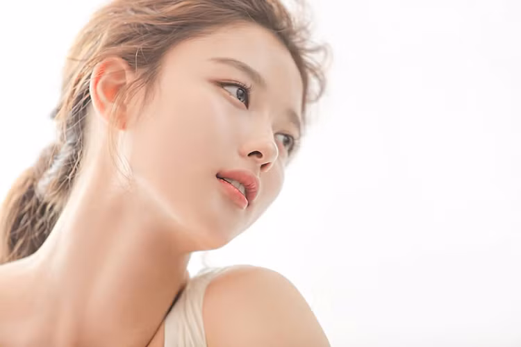 Chế độ ăn uống cân bằng, đầy đủ chất là bí quyết quan trọng giúp tăng cường sức khỏe làn da. Ảnh Internet