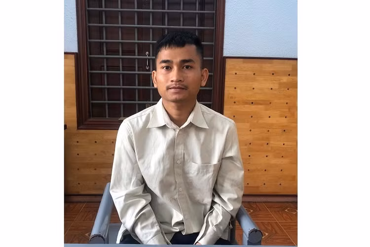 Đối tượng Rmah Tra (biệt danh Beo Ken) tại cơ quan điều tra.