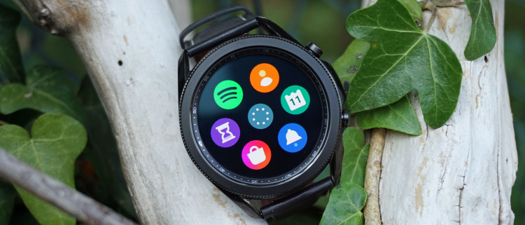 Đồng hồ theo dõi sức khỏe Samsung Galaxy Watch 3 có thiết kế thời trang và trẻ trung. Ảnh TechRadar
