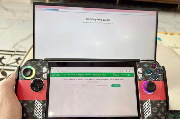 Anh T.T.H. nói, anh băn khoăn vì đã đóng tiền tham gia đấu giá nhưng truy cập mọi cách đều không được. Anh đã liên hệ tới số hotline 1900.055.515 của Công ty Đấu giá hợp danh Việt Nam nhưng không nhận được phản hồi.