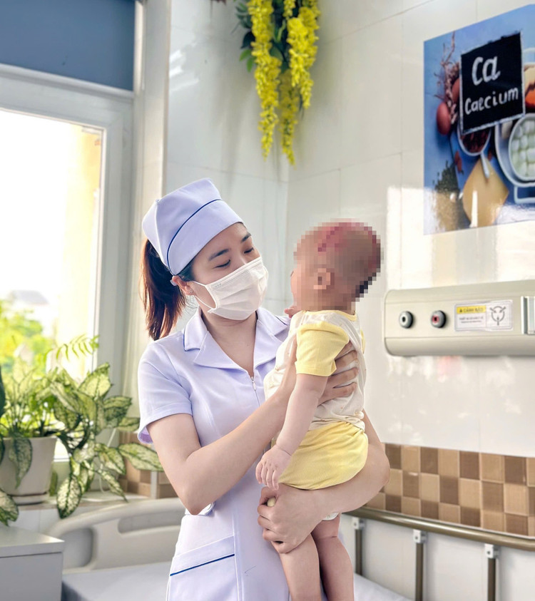 Trẻ hồi phục rất tốt sau phẫu thuật. Ảnh BVCC