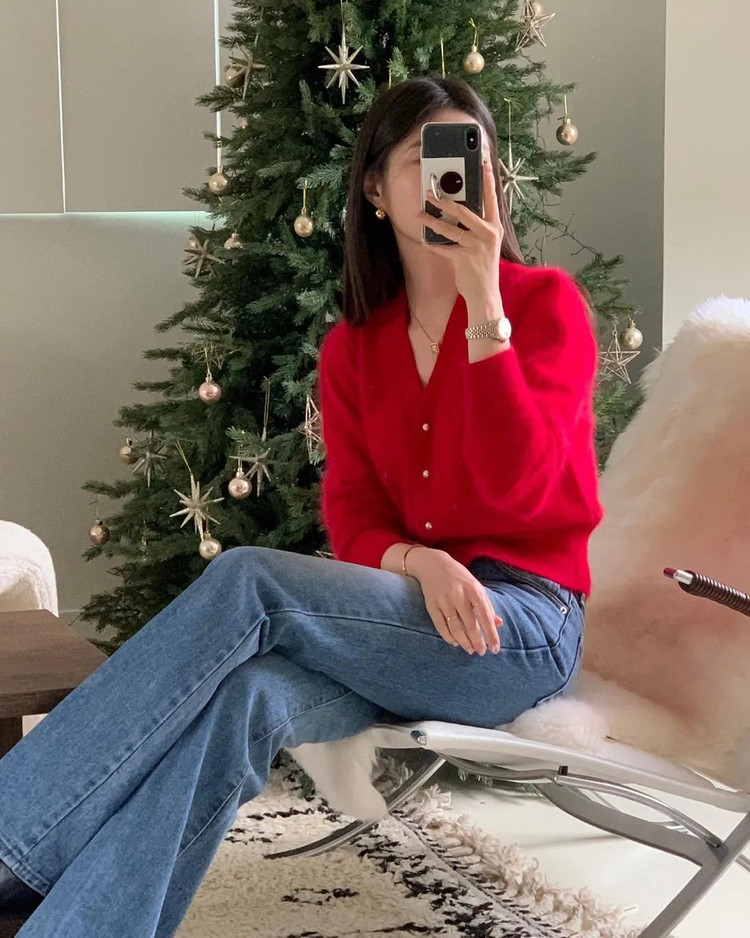 Giới hạn set đồ trong 2 - 3 tông màu. Ảnh minh họa