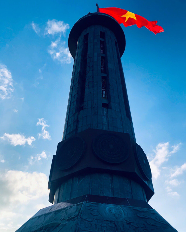 Địa danh là cột mốc địa đầu của Tổ quốc. Ảnh Thu Giang