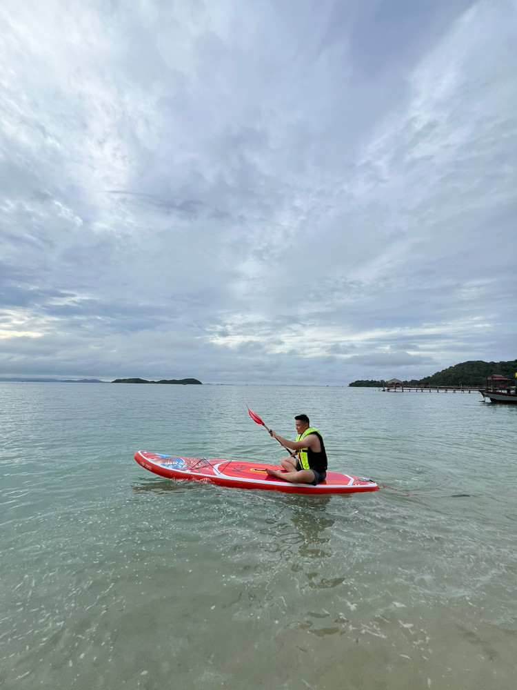 Trải nghiệm chèo sup Trải nghiệm chèo sup