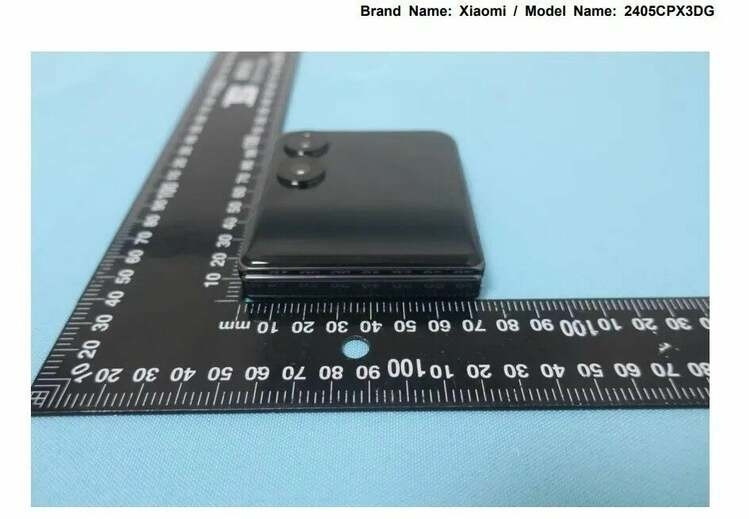 Ảnh được cho là Xiaomi Mix Flip trên trang web của NCC.