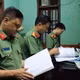Lạng Sơn bắt 2 phó chủ tịch xã tham ô tiền công đức