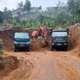 Ngăn chặn vụ khai thác đất trái phép ở Phú Thọ